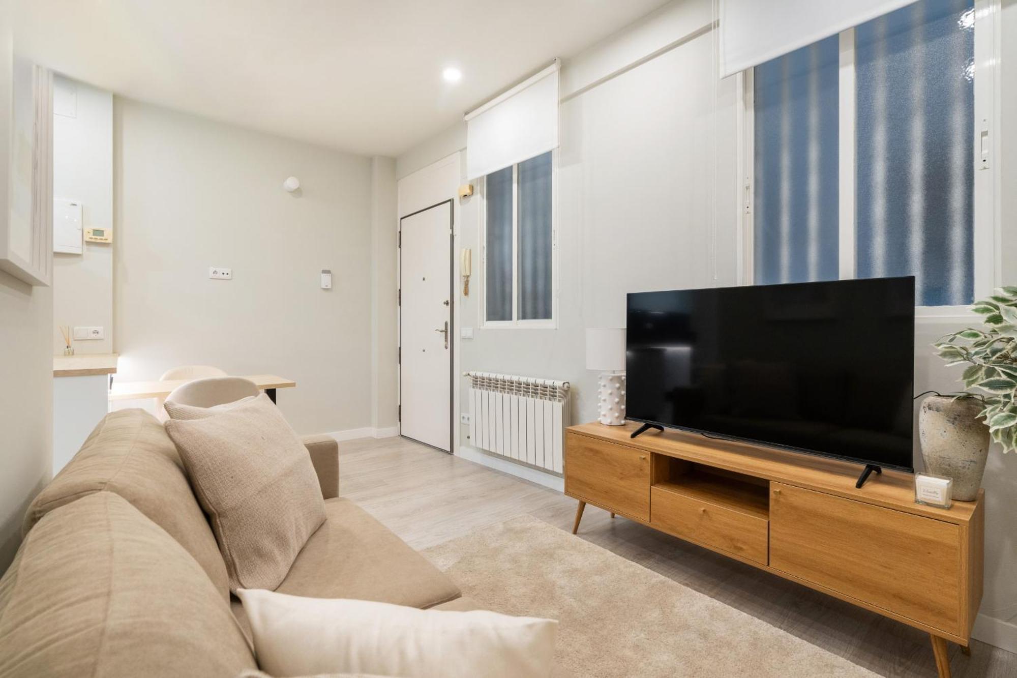 Apartamento Reformado En Metro Ibiza Alquiler Temporal Madrid Esterno foto