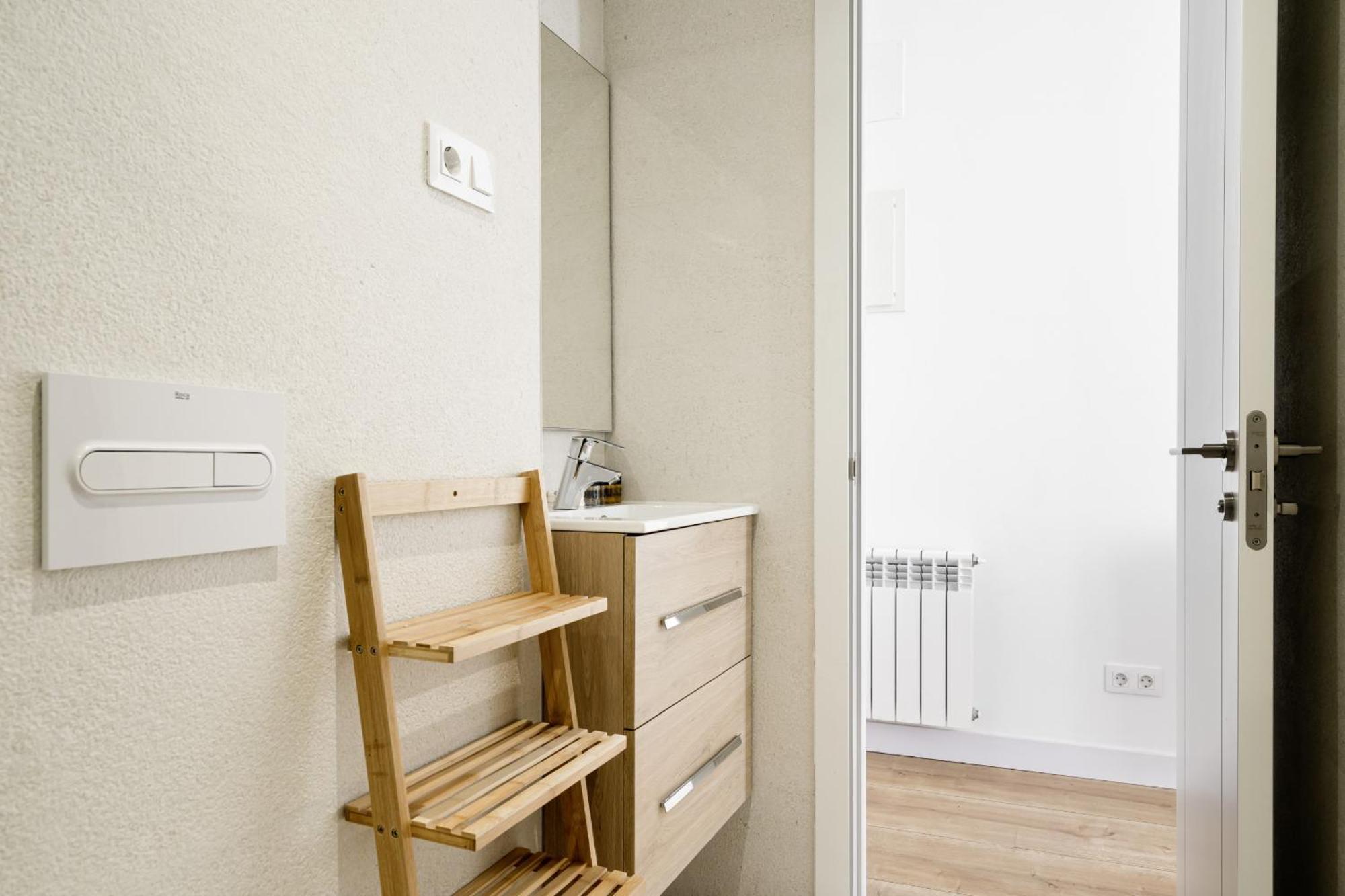 Apartamento Reformado En Metro Ibiza Alquiler Temporal Madrid Esterno foto