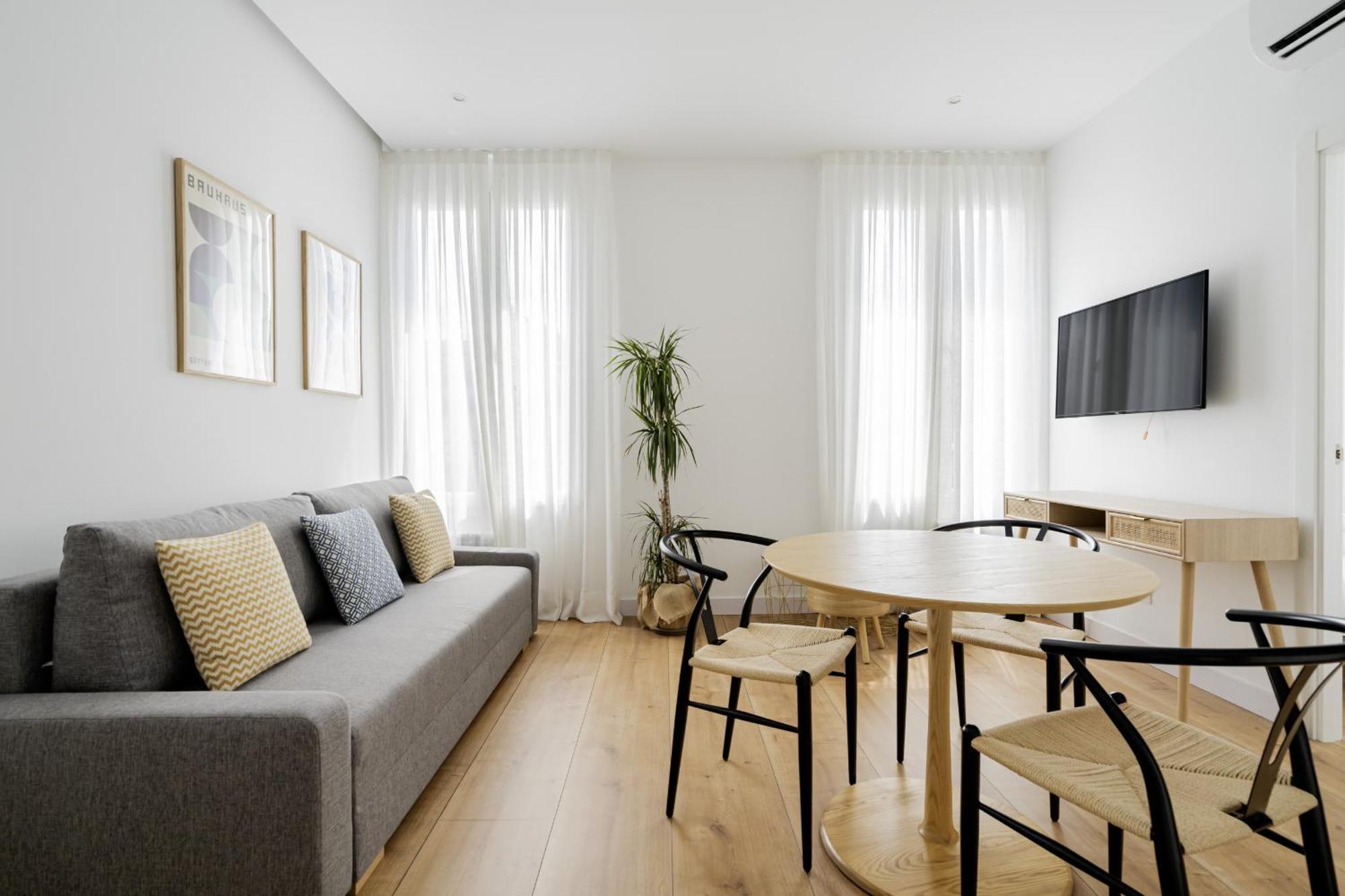 Apartamento Reformado En Metro Ibiza Alquiler Temporal Madrid Esterno foto