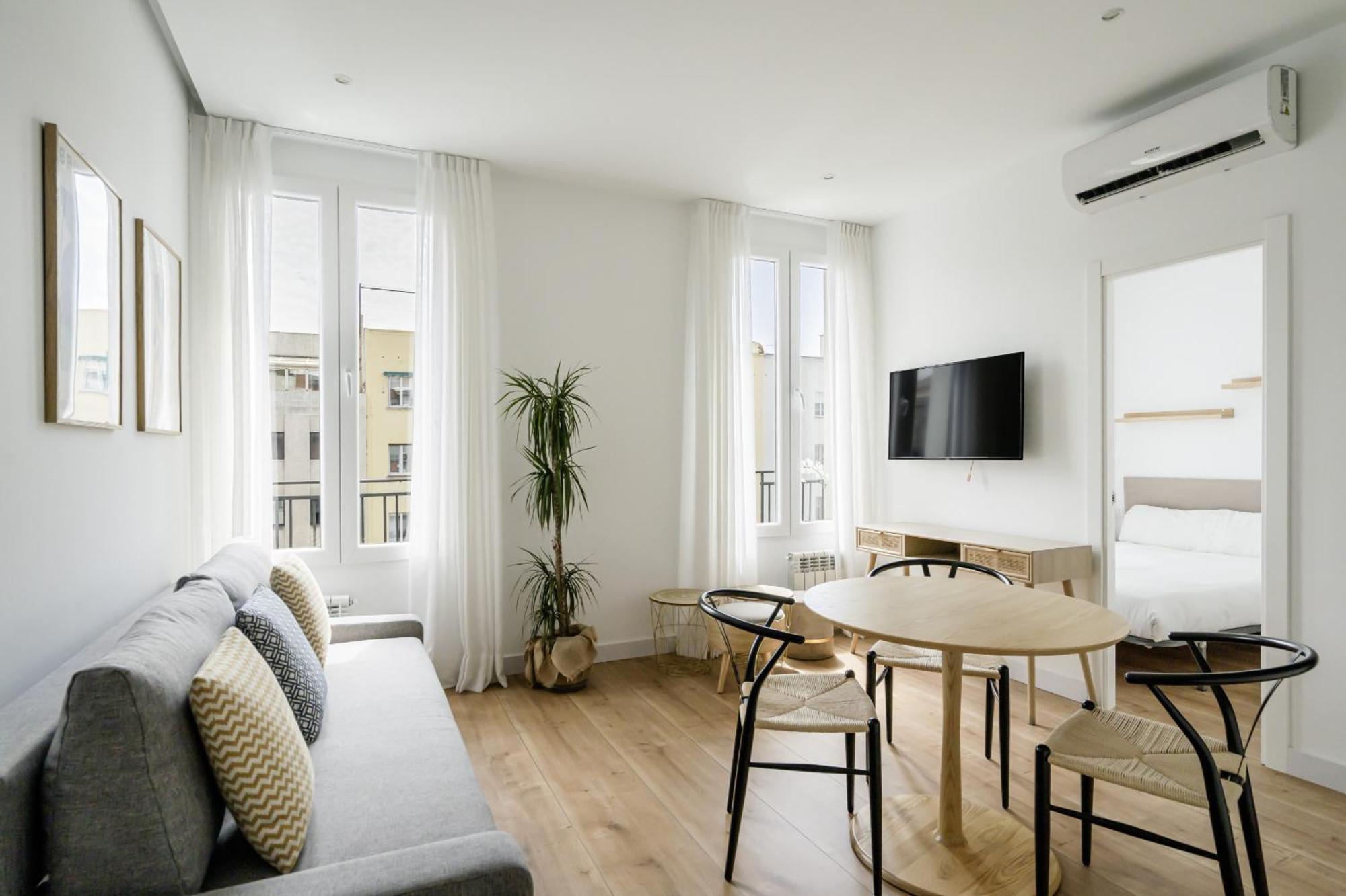 Apartamento Reformado En Metro Ibiza Alquiler Temporal Madrid Esterno foto